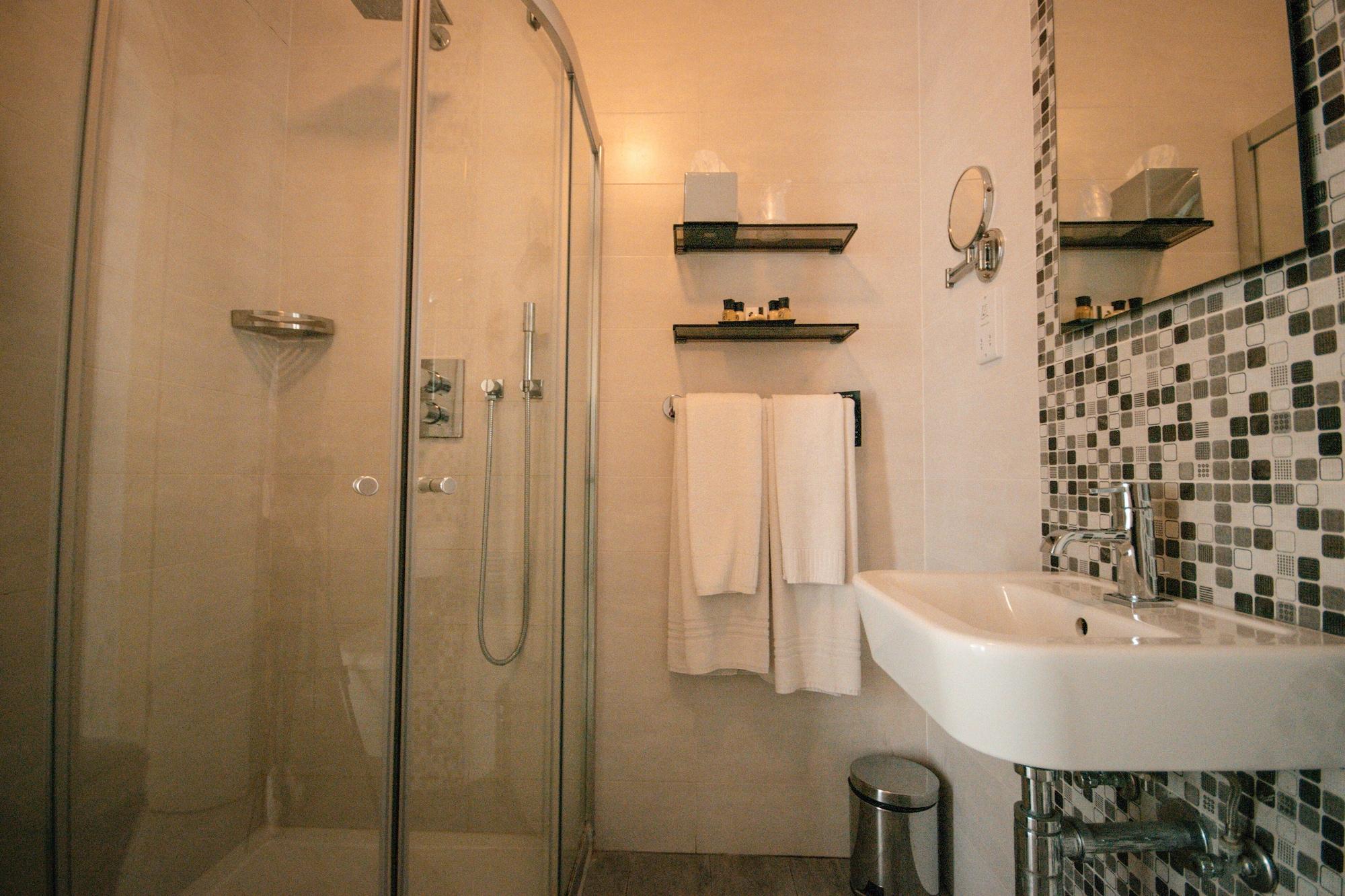Quaint Boutique Hotel Надур Экстерьер фото